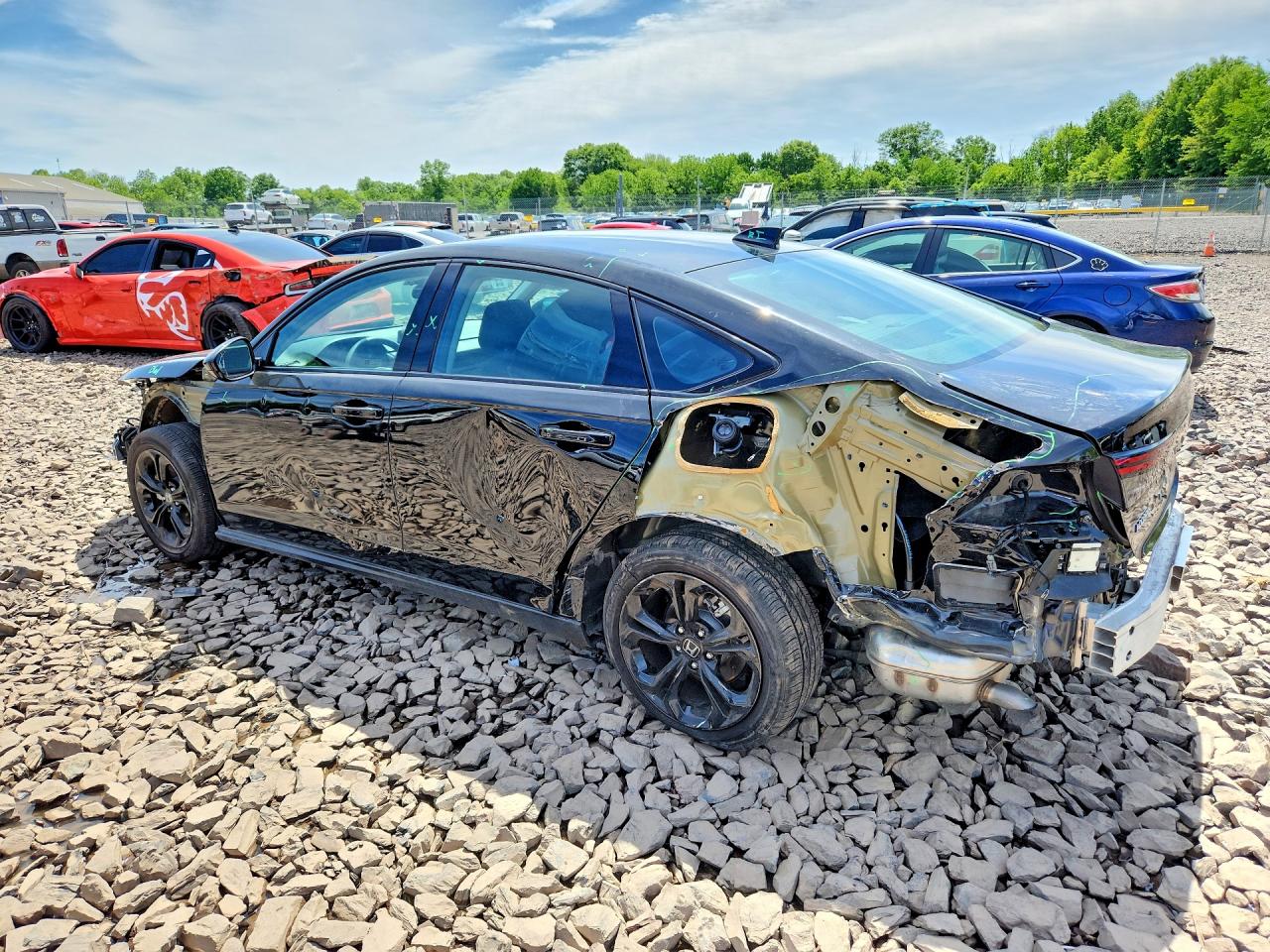 2025 HONDA ACCORD SE photo 2