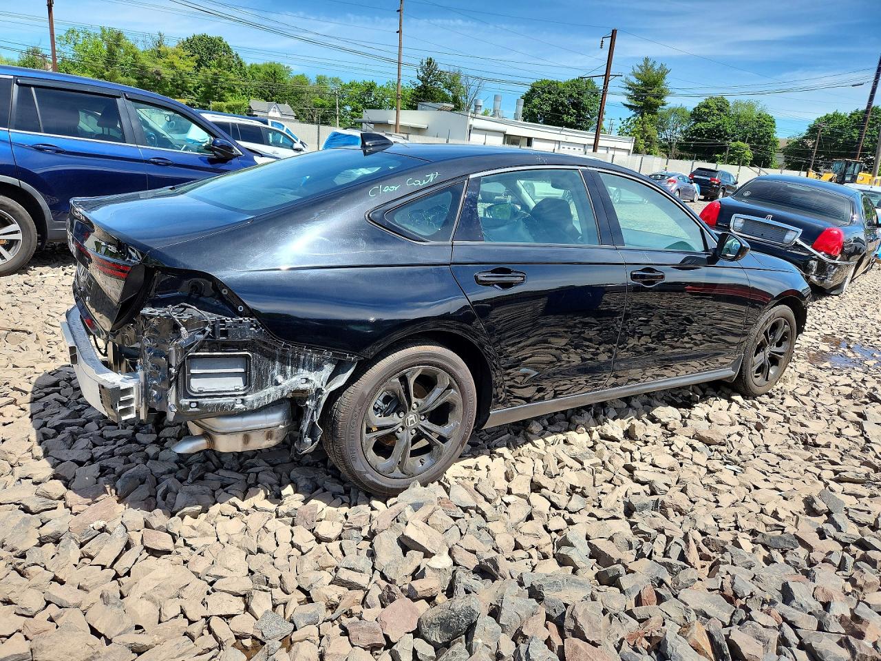 2025 HONDA ACCORD SE photo 3