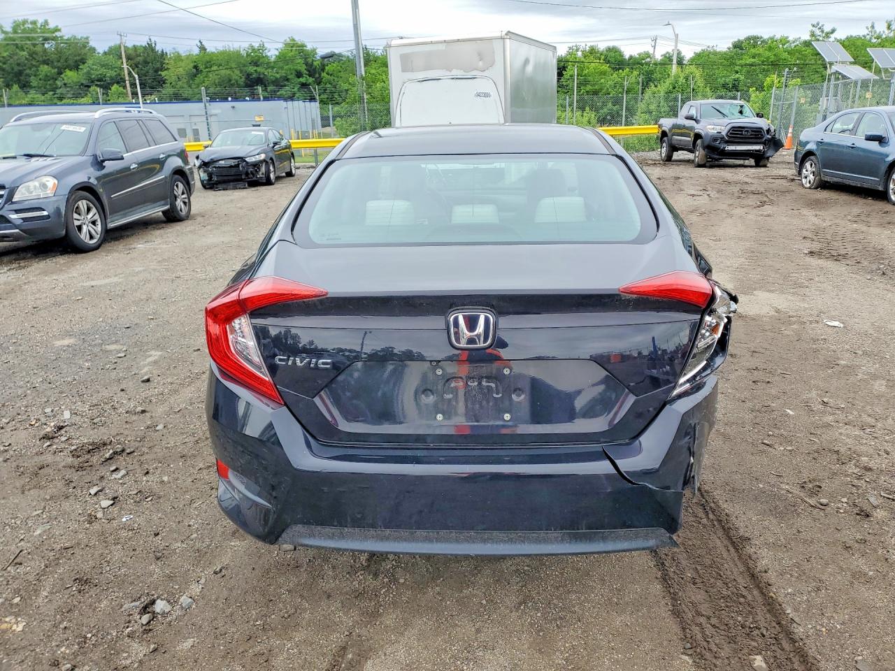 2016 HONDA CIVIC LX photo 6