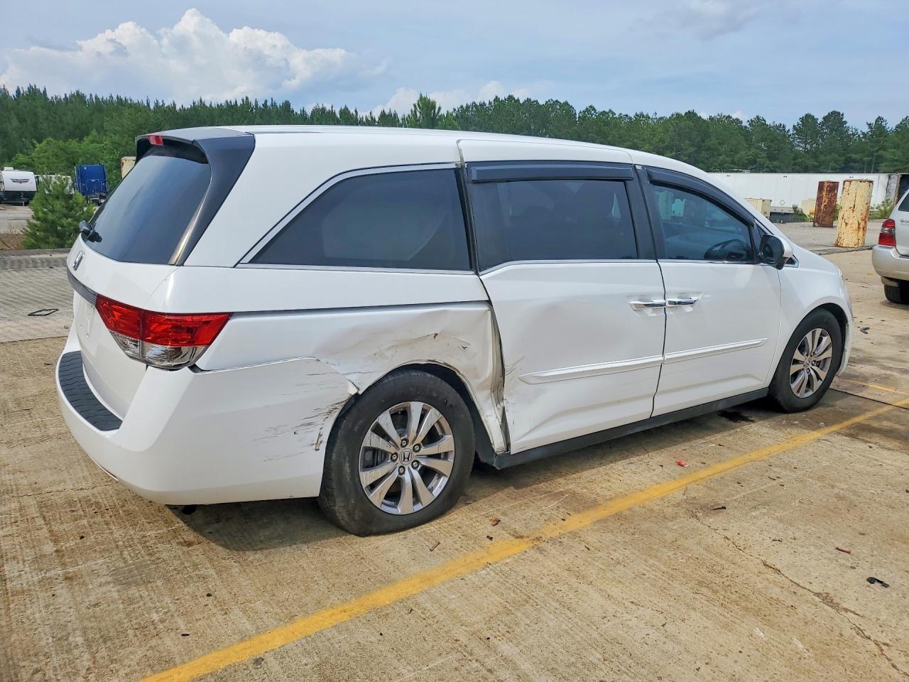 2014 HONDA ODYSSEY photo 5