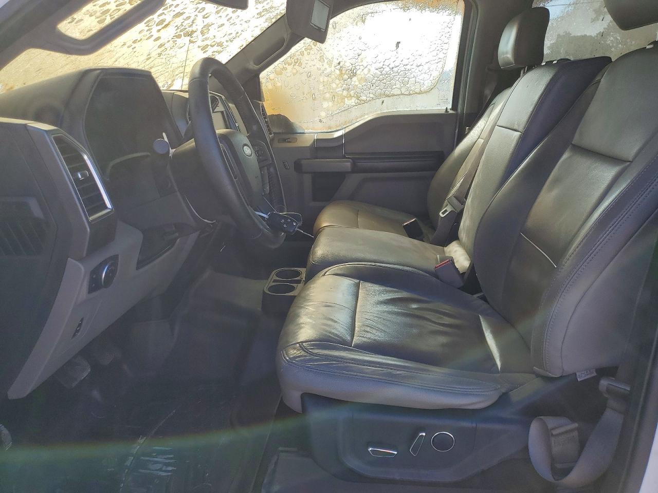2015 FORD F150 SUPERCREW photo 19