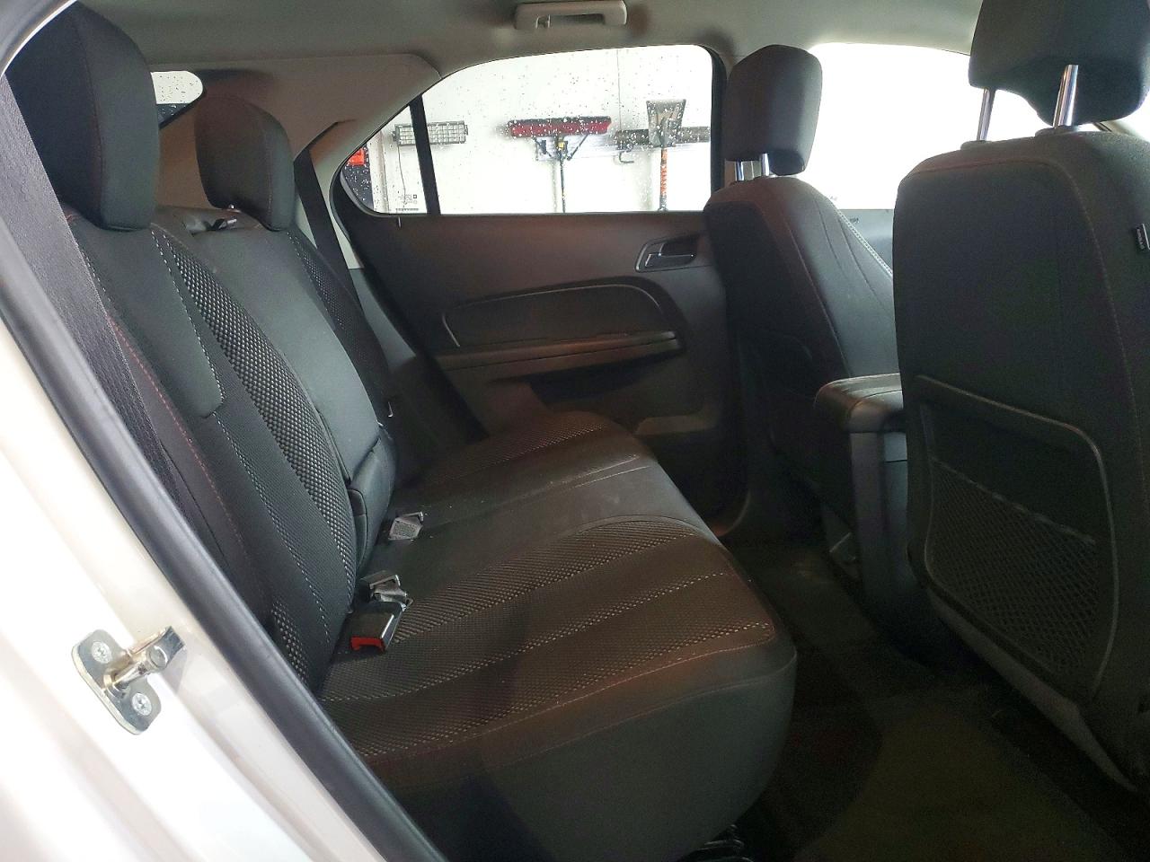 2015 CHEVROLET EQUINOX LT photo 31
