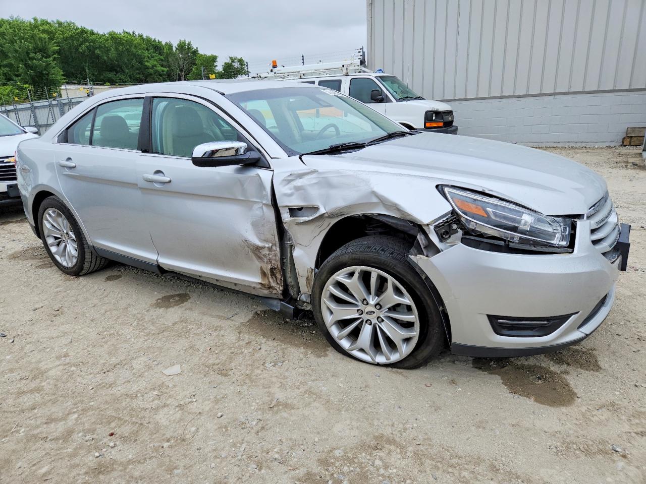 2018 FORD TAURUS LIMITED photo 7