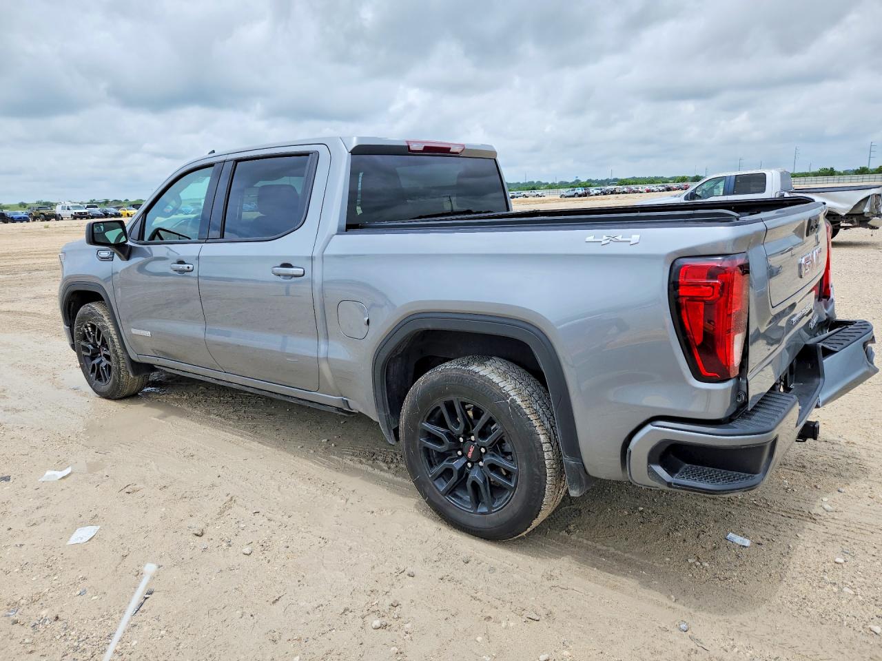 2025 GMC SIERRA K1500 ELEVATION-L photo 3