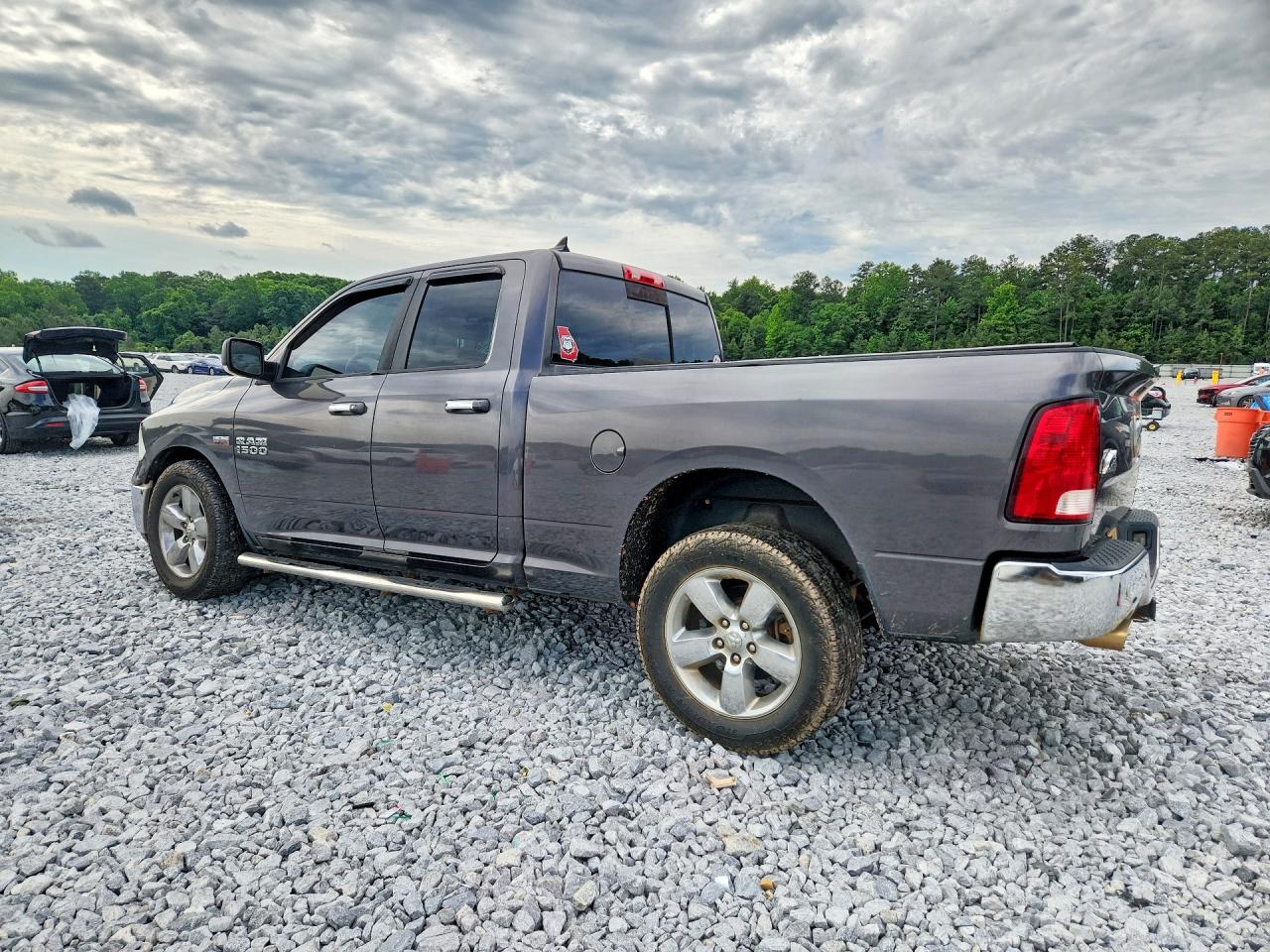 2014 RAM 1500 SLT photo 4