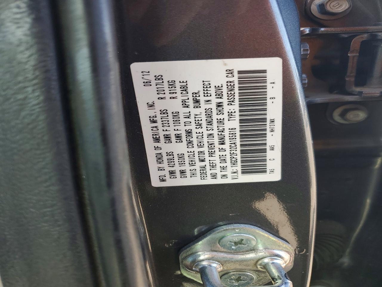 2012 HONDA ACCORD LX photo 12