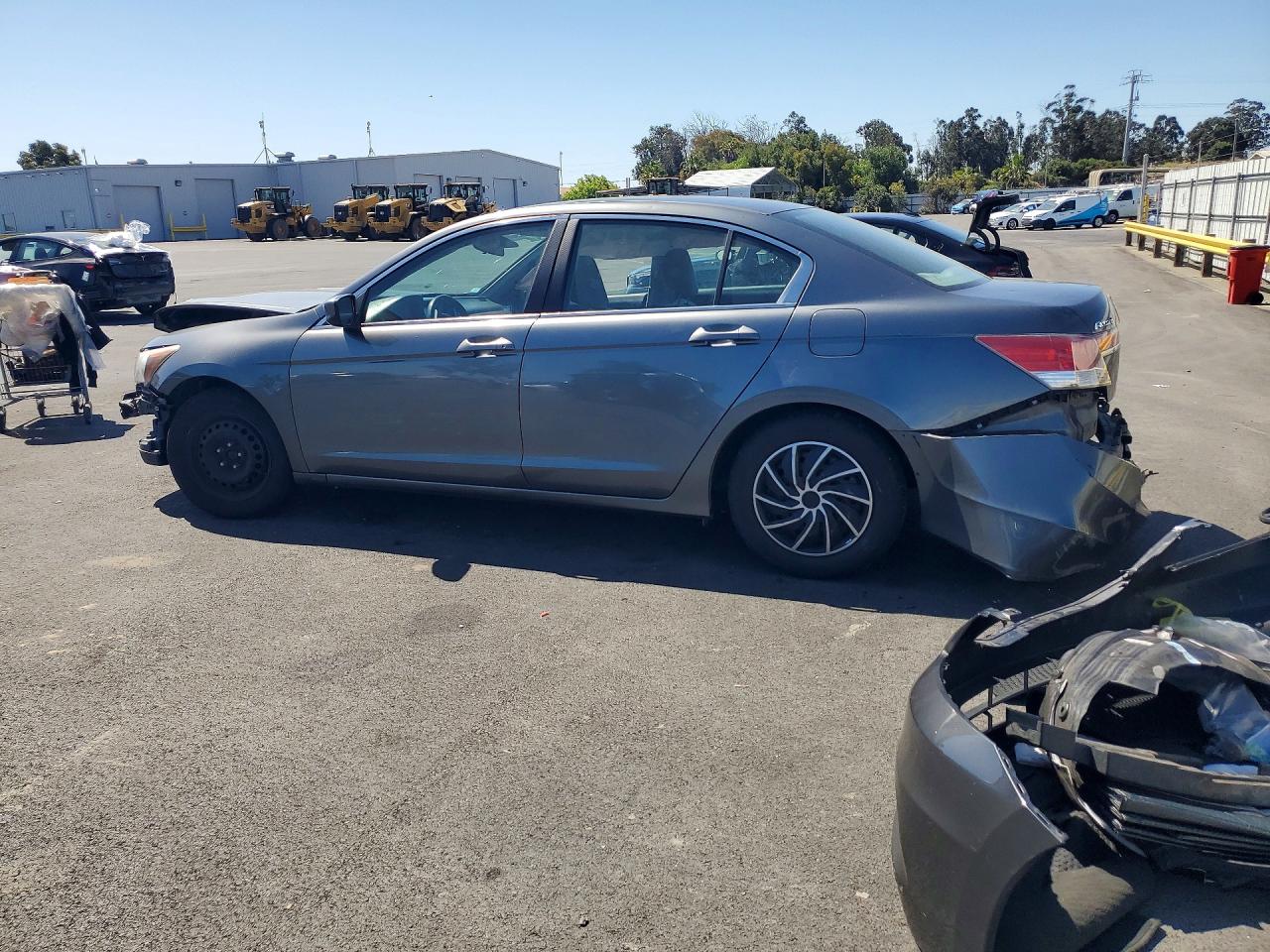 2012 HONDA ACCORD LX photo 2