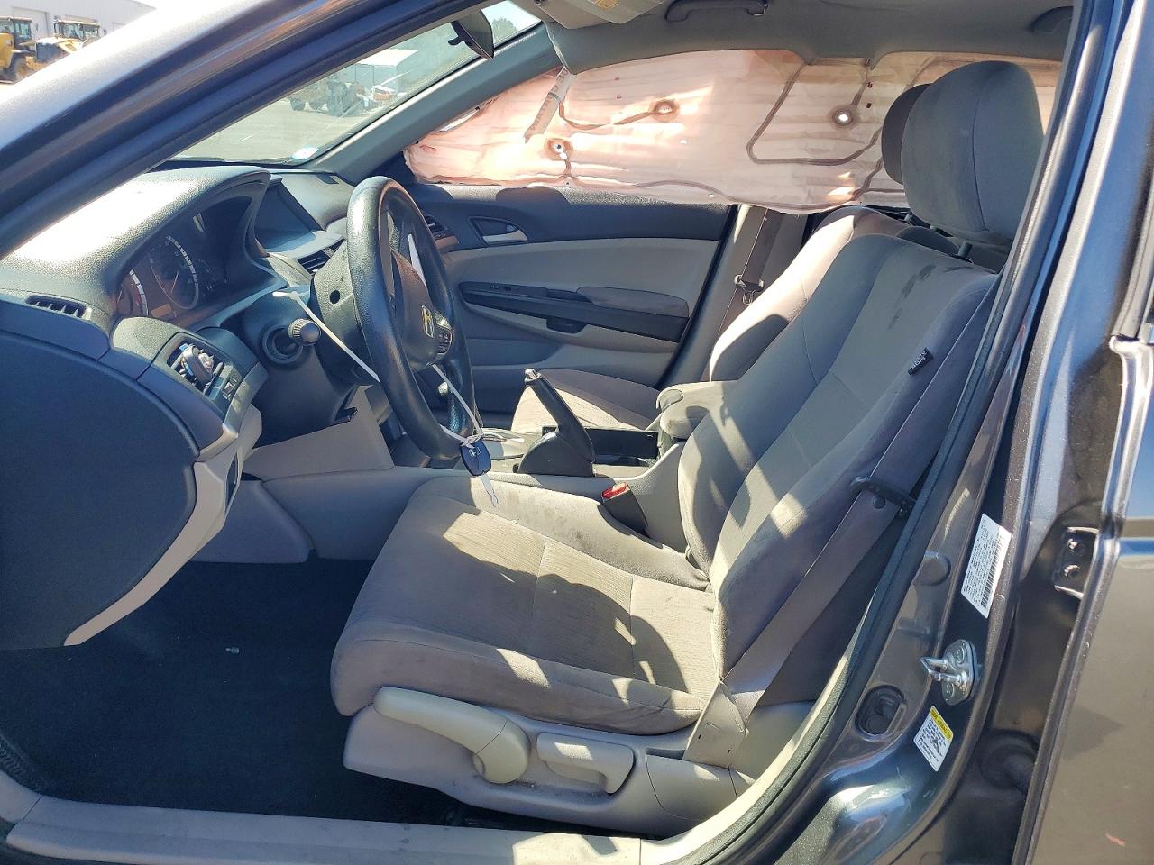 2012 HONDA ACCORD LX photo 7