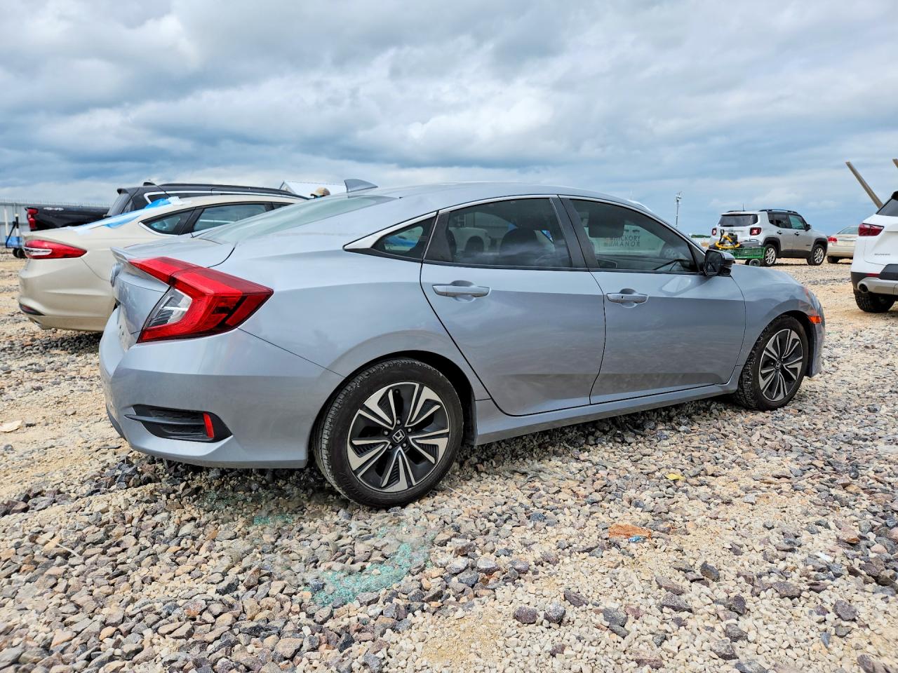 2017 HONDA CIVIC photo 7
