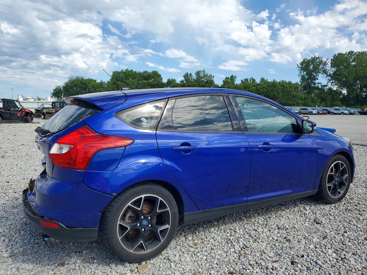 2013 FORD FOCUS SE photo 5