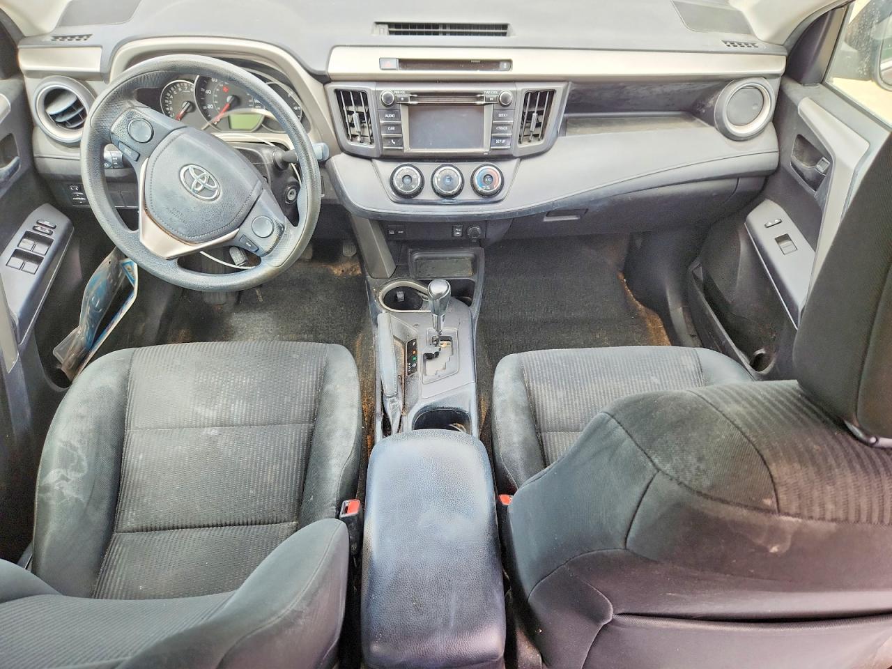 2016 TOYOTA RAV4 LE photo 8