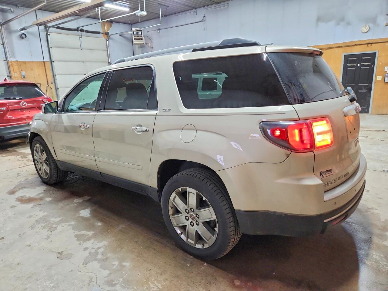 2017 GMC ACADIA LIMITED SLT-2 photo 3