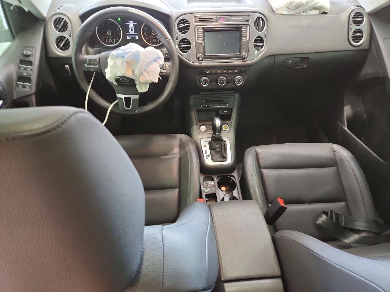 2016 VOLKSWAGEN TIGUAN S photo 15