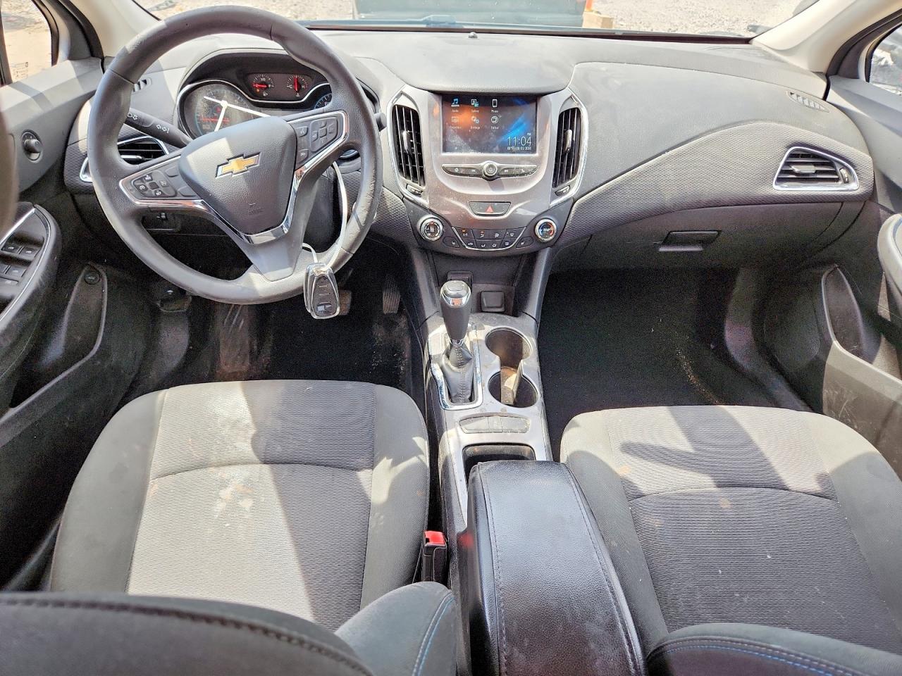 2017 CHEVROLET CRUZE LT photo 8