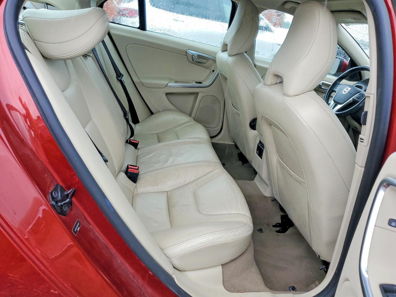 2012 VOLVO S60 T5 photo 28