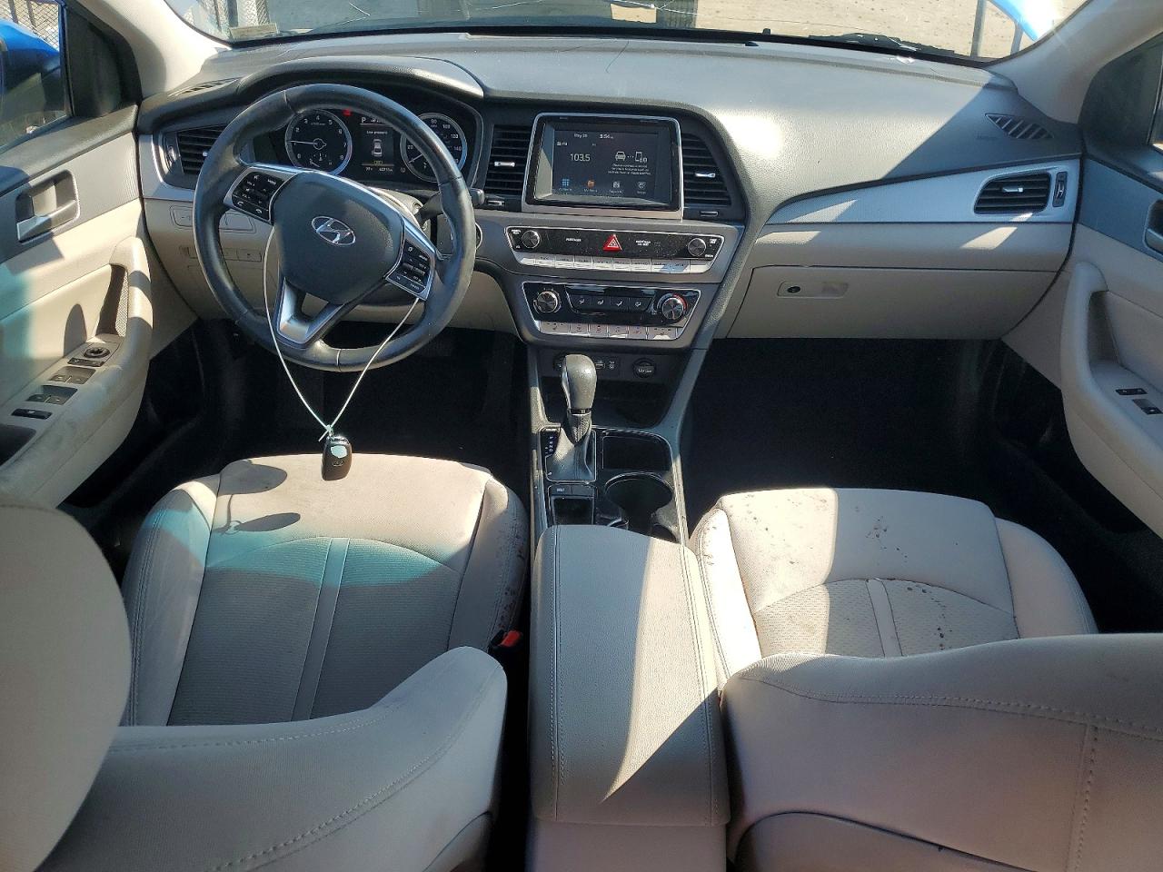 2018 HYUNDAI SONATA SEL photo 22