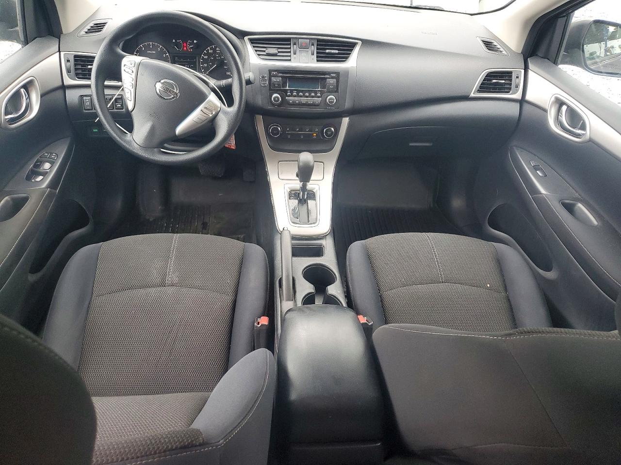 2015 NISSAN SENTRA S photo 8
