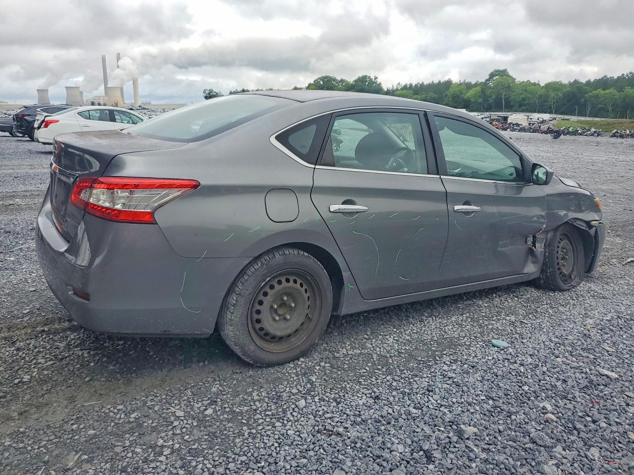 2015 NISSAN SENTRA S photo 3