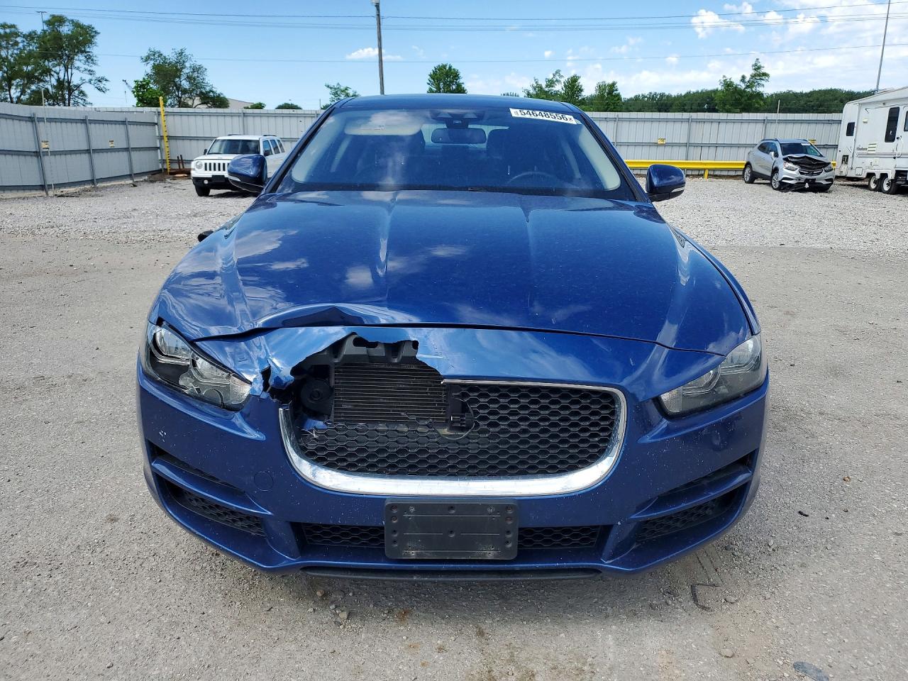 2017 JAGUAR XE PREMIUM photo 9