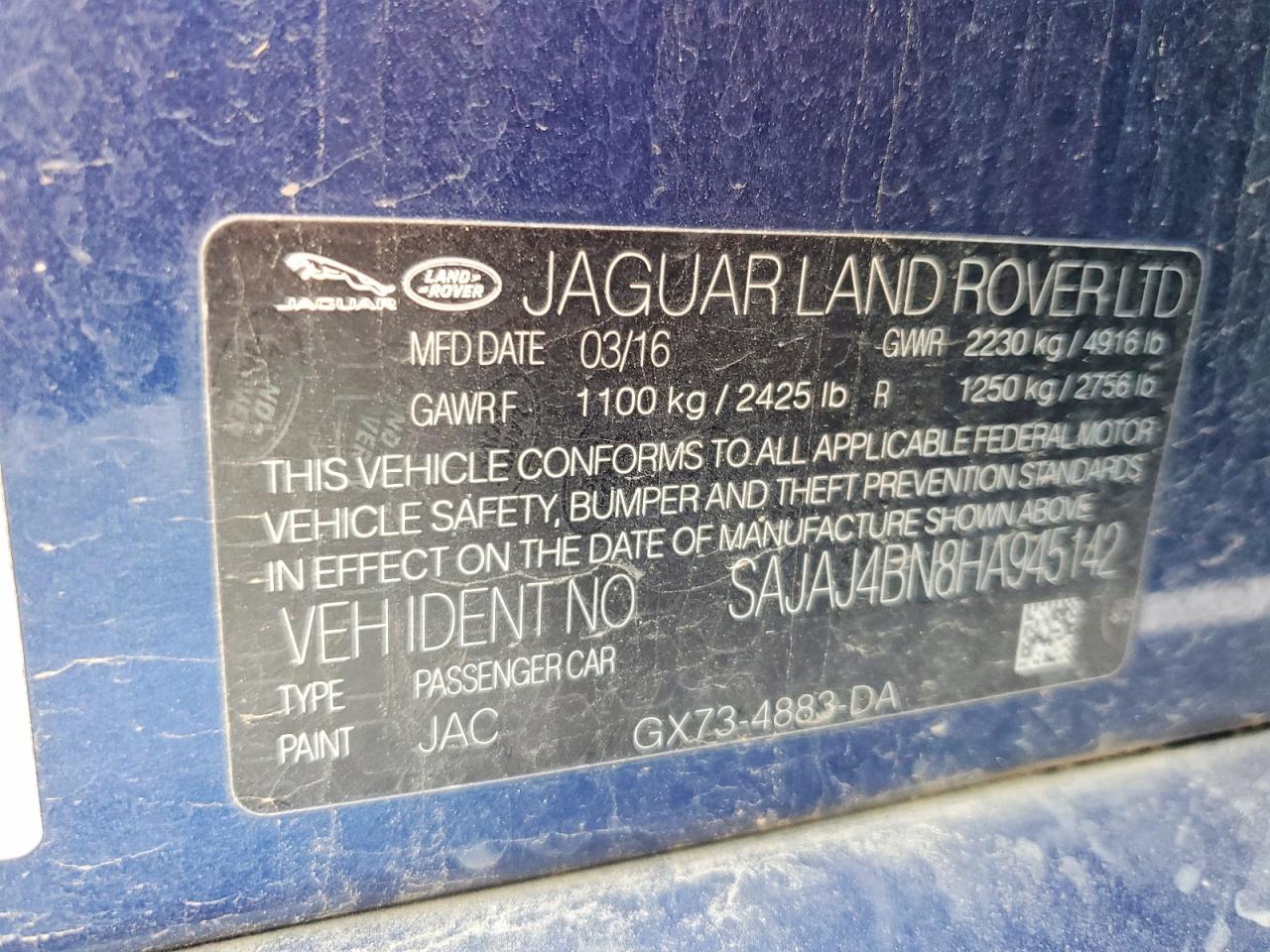 2017 JAGUAR XE PREMIUM photo 23