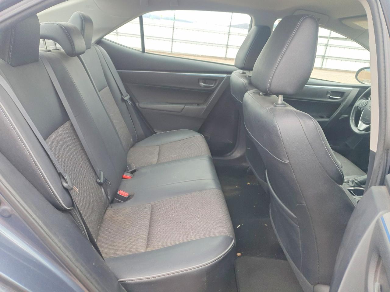 2014 TOYOTA COROLLA S photo 28