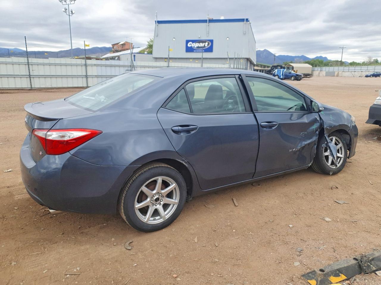 2014 TOYOTA COROLLA S photo 7