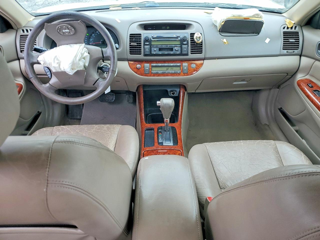2003 TOYOTA CAMRY XLE photo 15