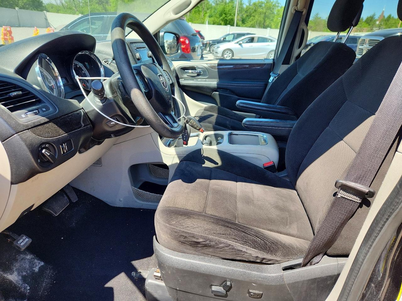 2012 DODGE GRAND CARAVAN SXT photo 7