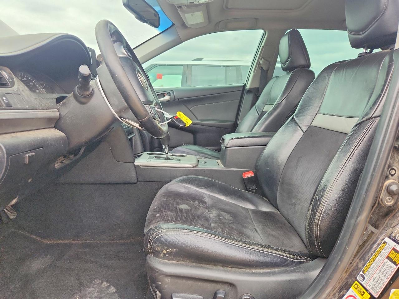 2013 TOYOTA CAMRY SE V6 photo 19