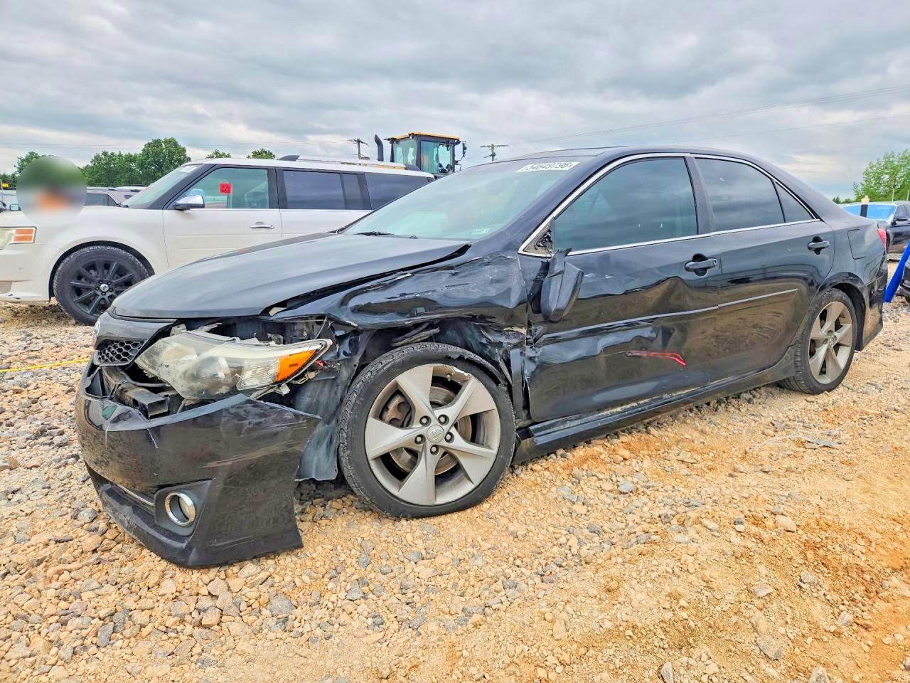 2013 TOYOTA CAMRY