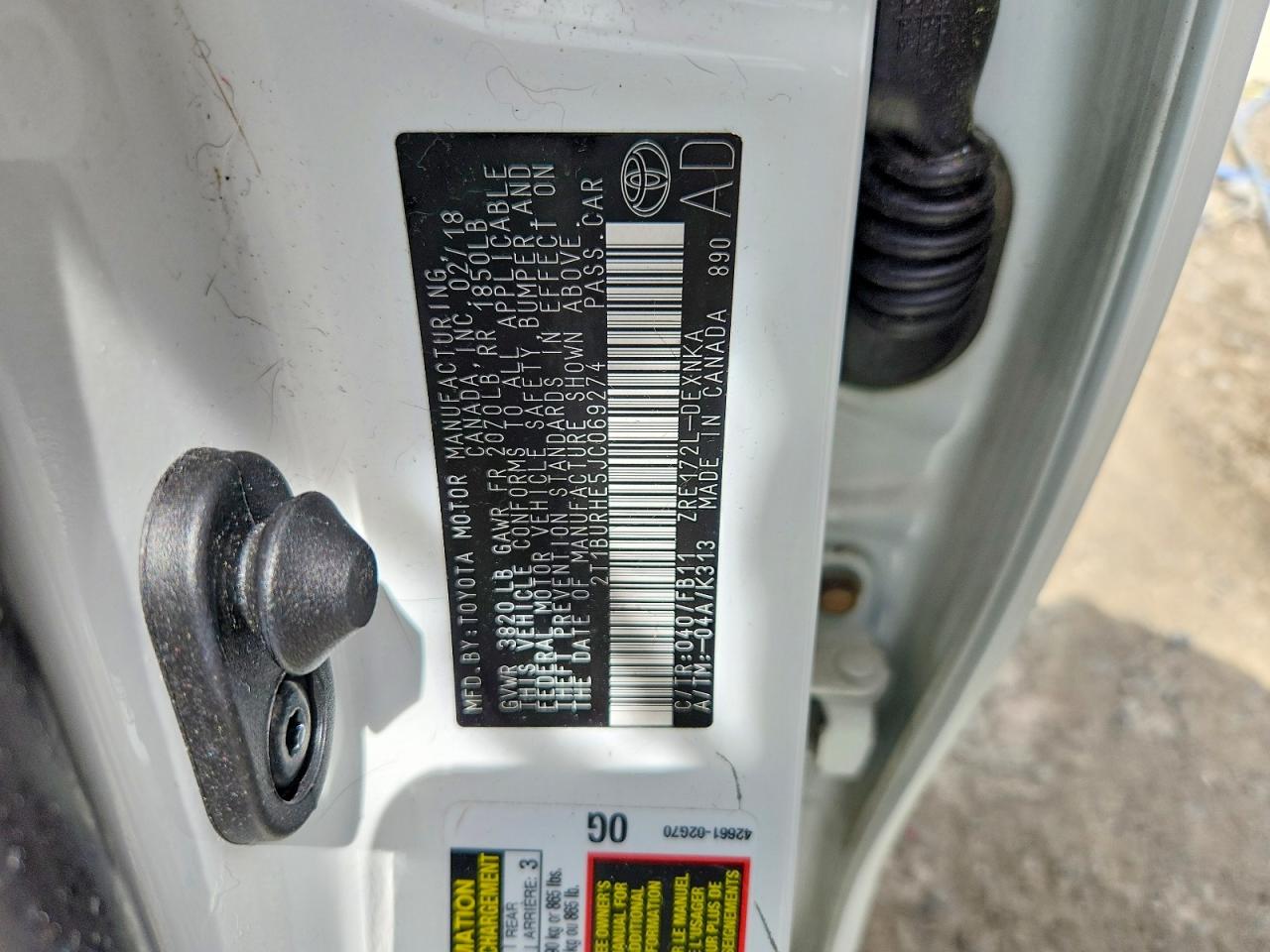 2018 TOYOTA COROLLA LE photo 12