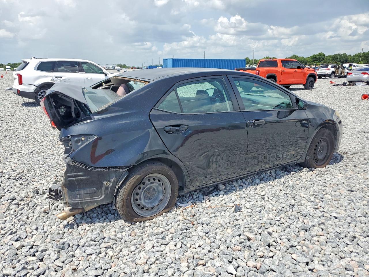 2015 TOYOTA COROLLA L photo 5