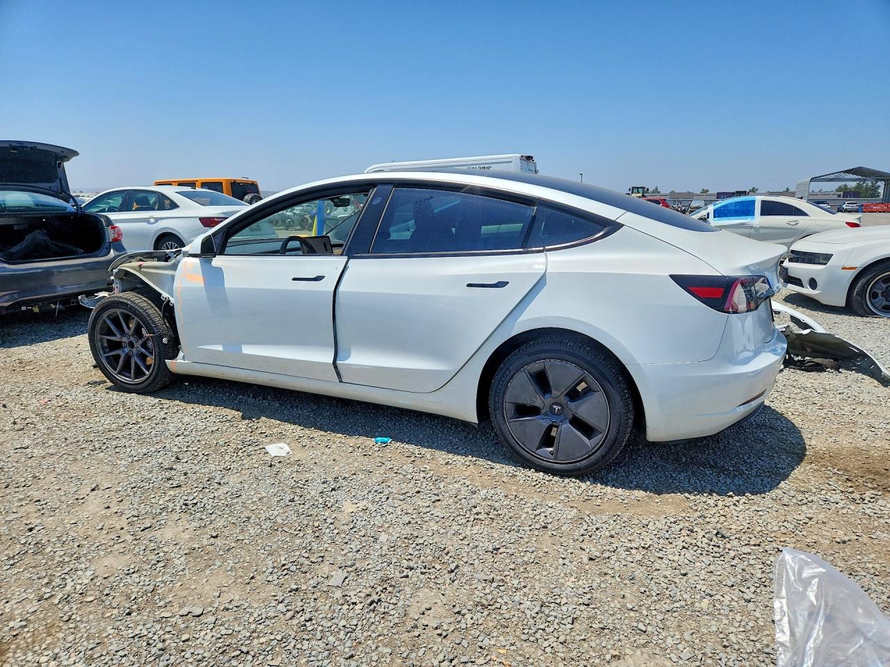 2023 TESLA MODEL 3 photo 3