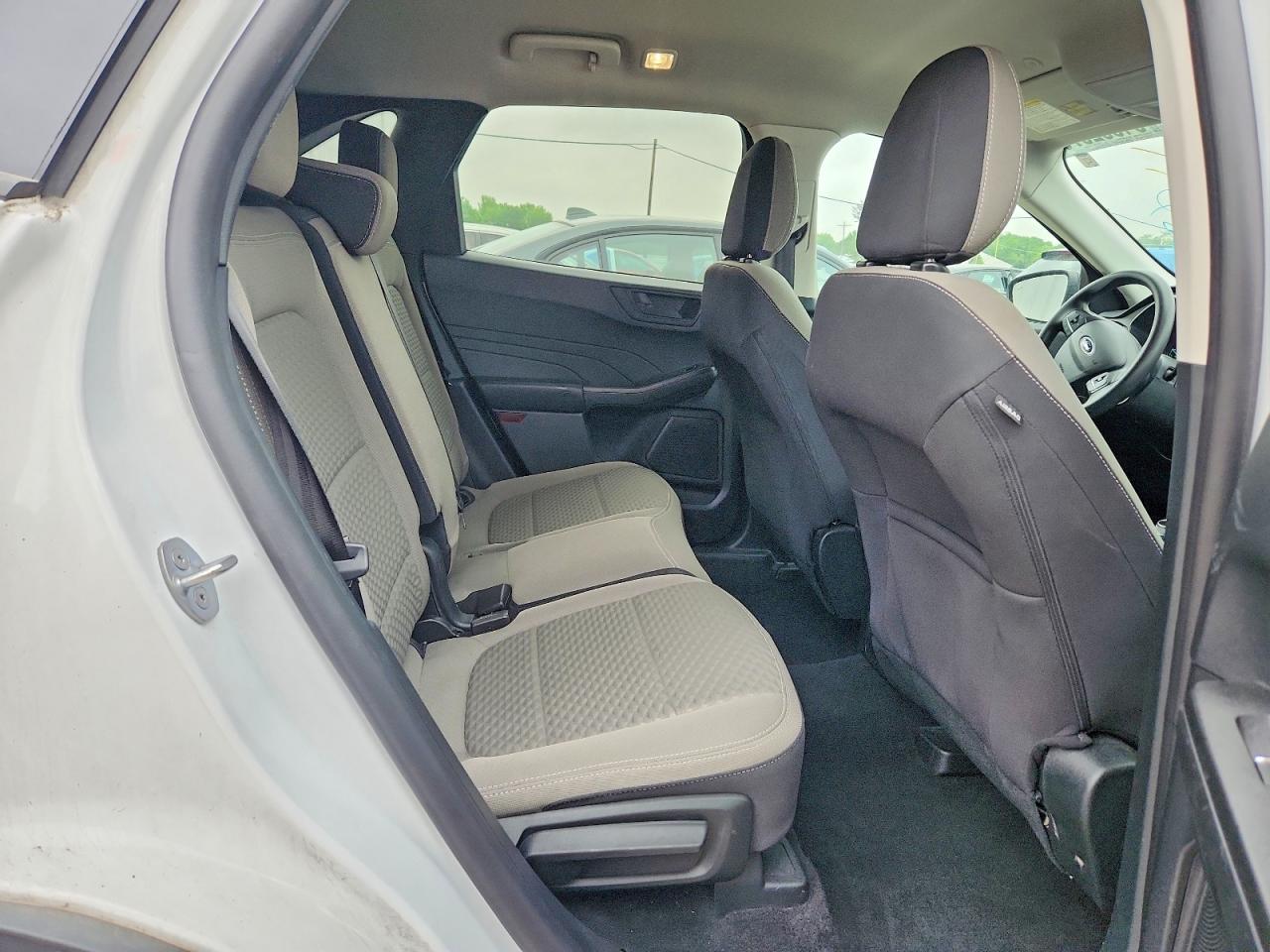 2022 FORD ESCAPE SE photo 10