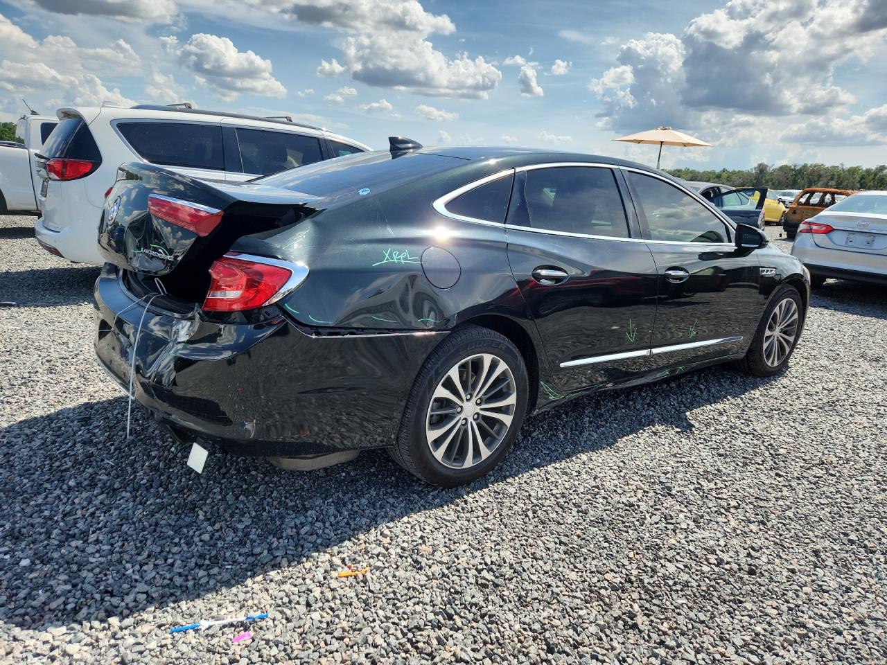 2017 BUICK LACROSSE ESSENCE photo 5