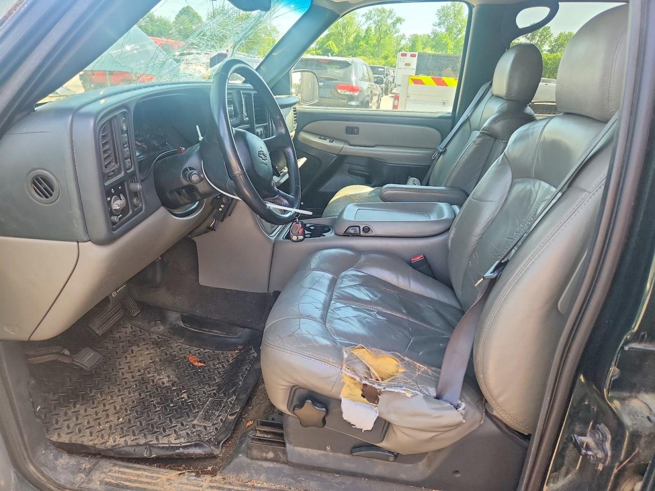 2002 CHEVROLET SUBURBAN K1500 photo 13