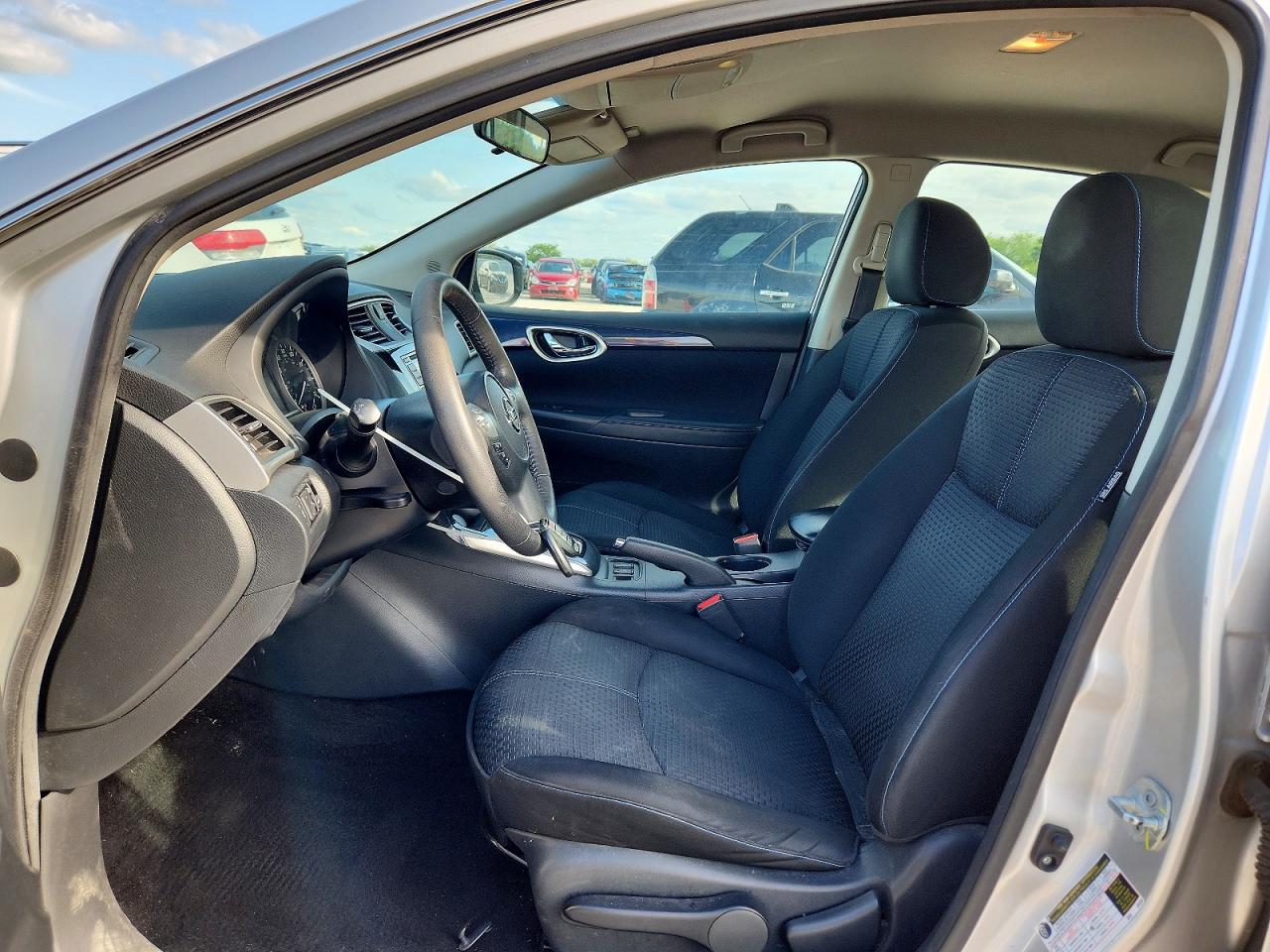 2016 NISSAN SENTRA SR photo 19