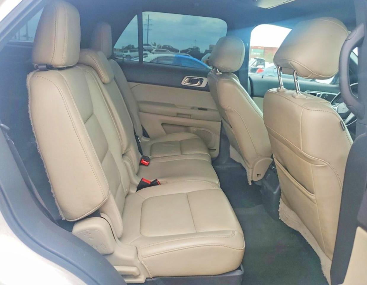 2014 FORD EXPLORER XLT photo 31
