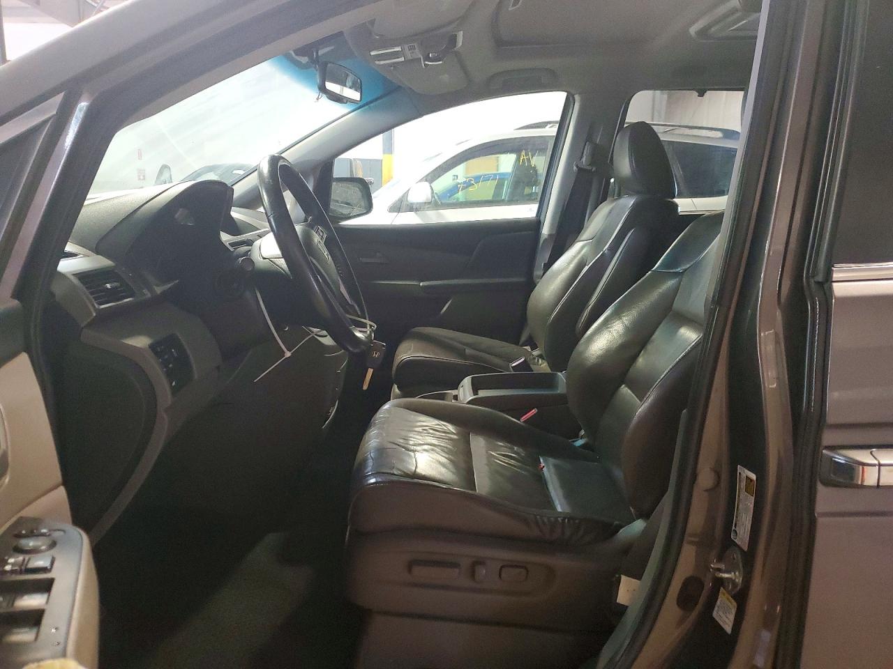 2012 HONDA ODYSSEY EXL photo 13