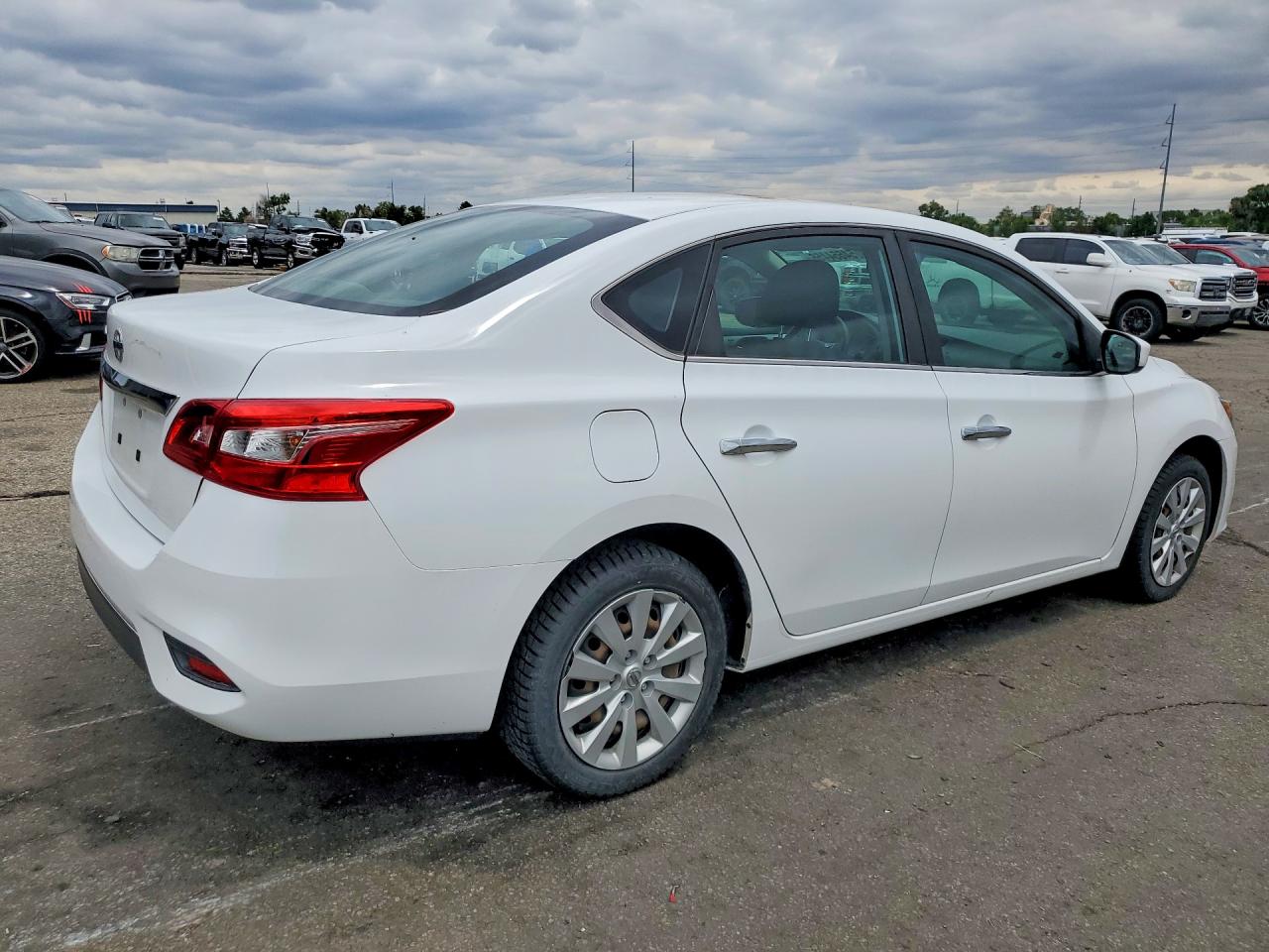 2019 NISSAN SENTRA S photo 3