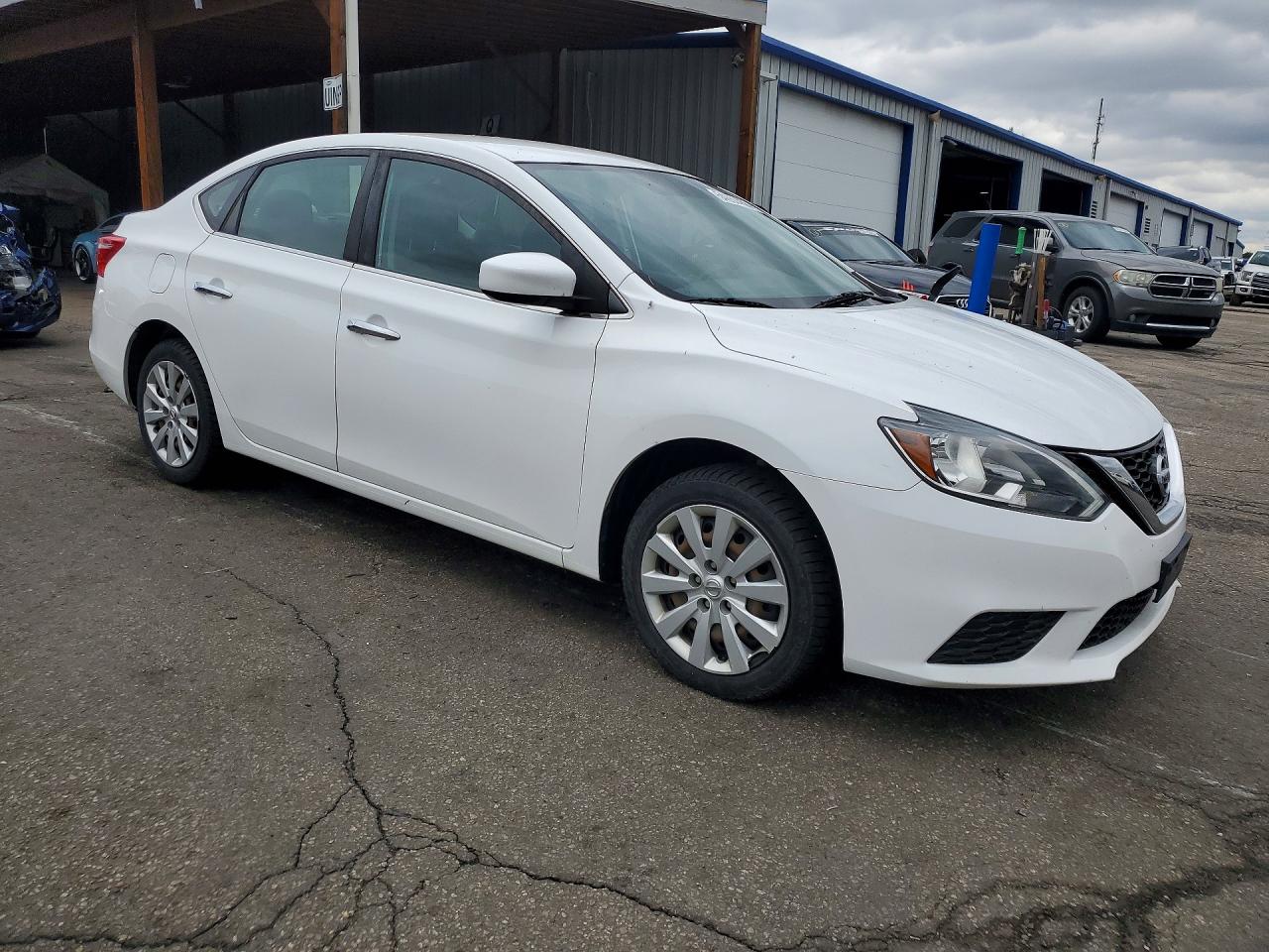 2019 NISSAN SENTRA S photo 4