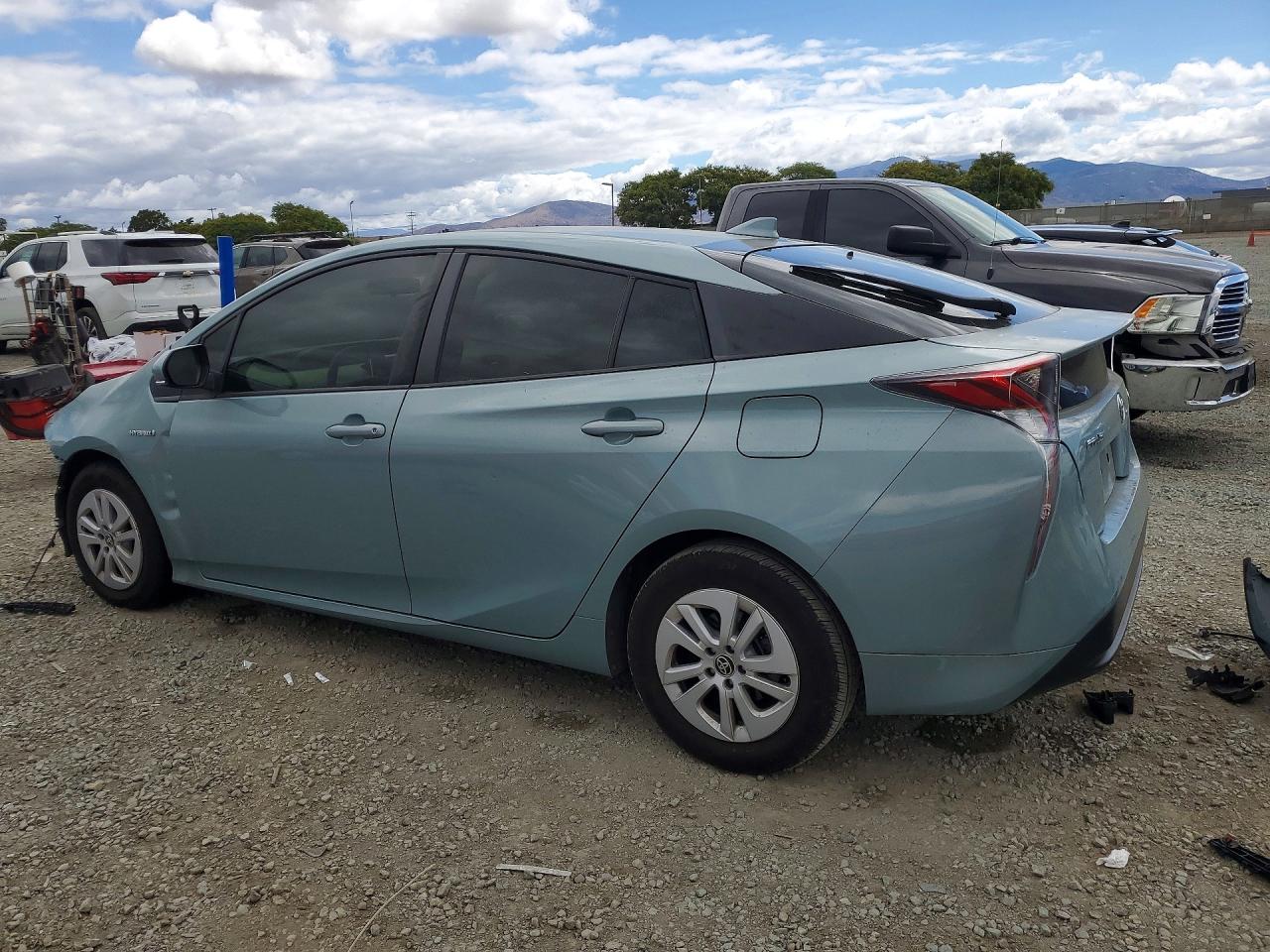2016 TOYOTA PRIUS TWO photo 2