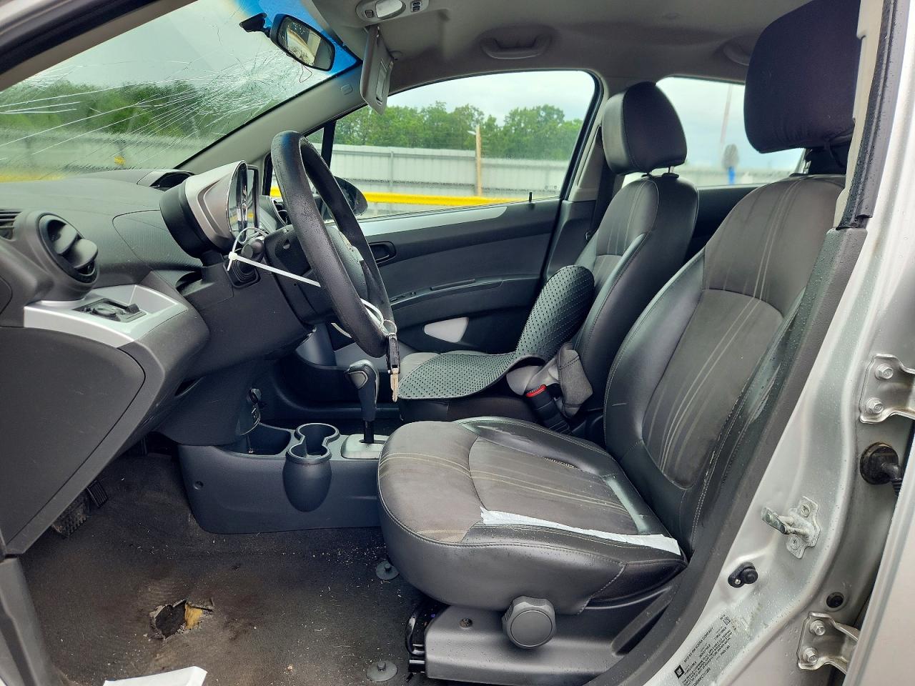 2015 CHEVROLET SPARK 1LT photo 13