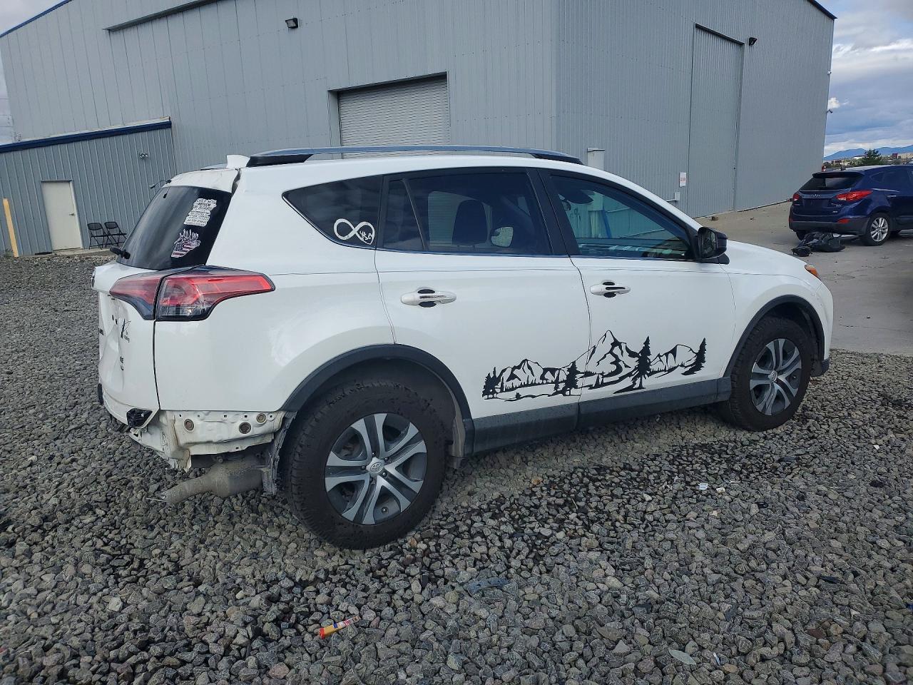 2018 TOYOTA RAV4 LE photo 7