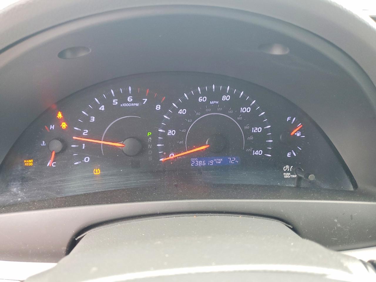 2011 TOYOTA CAMRY LE photo 17