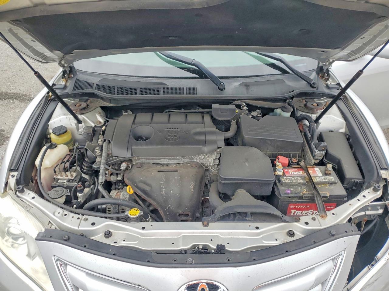 2011 TOYOTA CAMRY LE photo 21