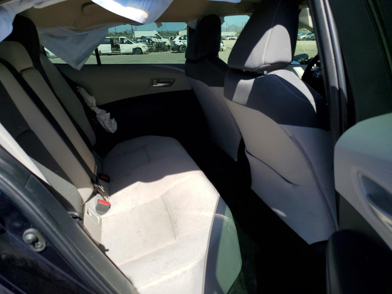 2021 TOYOTA COROLLA LE photo 28