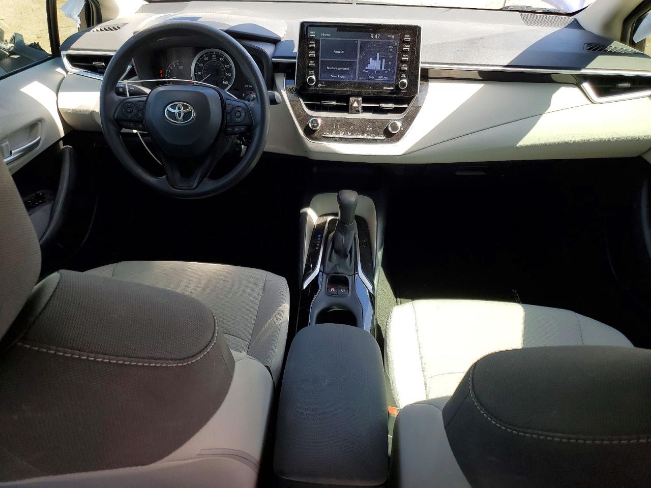 2021 TOYOTA COROLLA LE photo 22