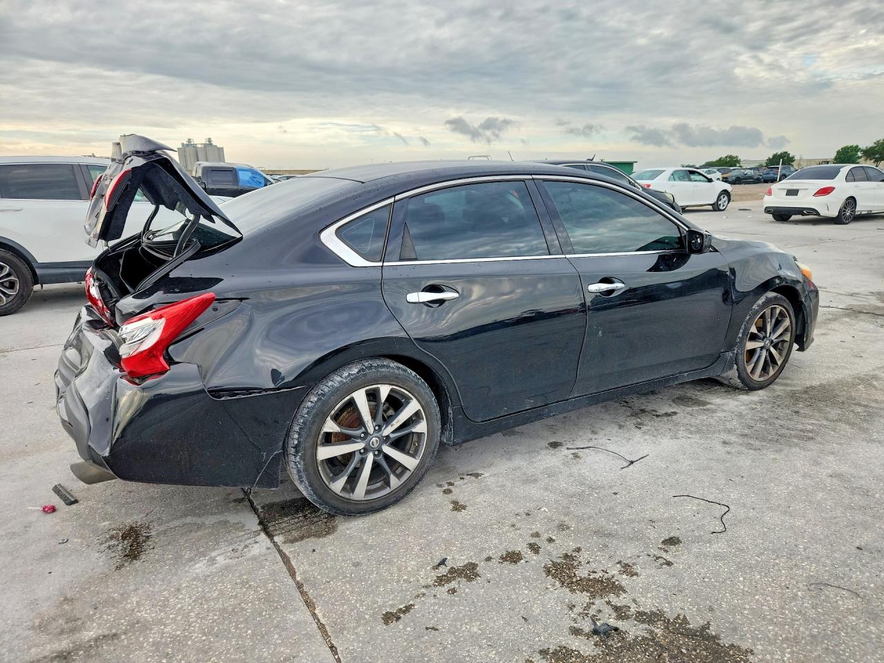 2017 NISSAN ALTIMA 2.5 SR photo 7