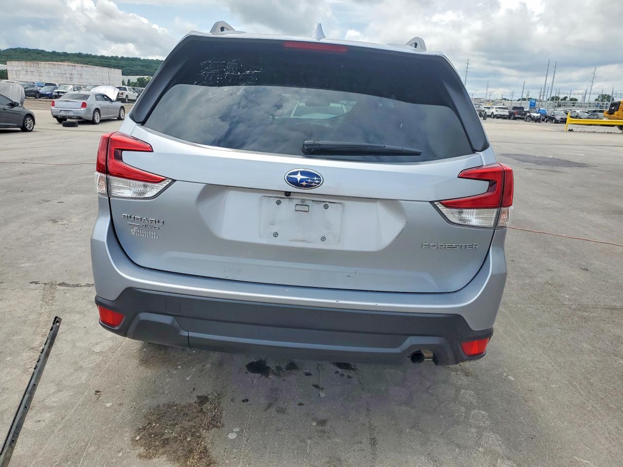 2022 SUBARU FORESTER PREMIUM photo 11